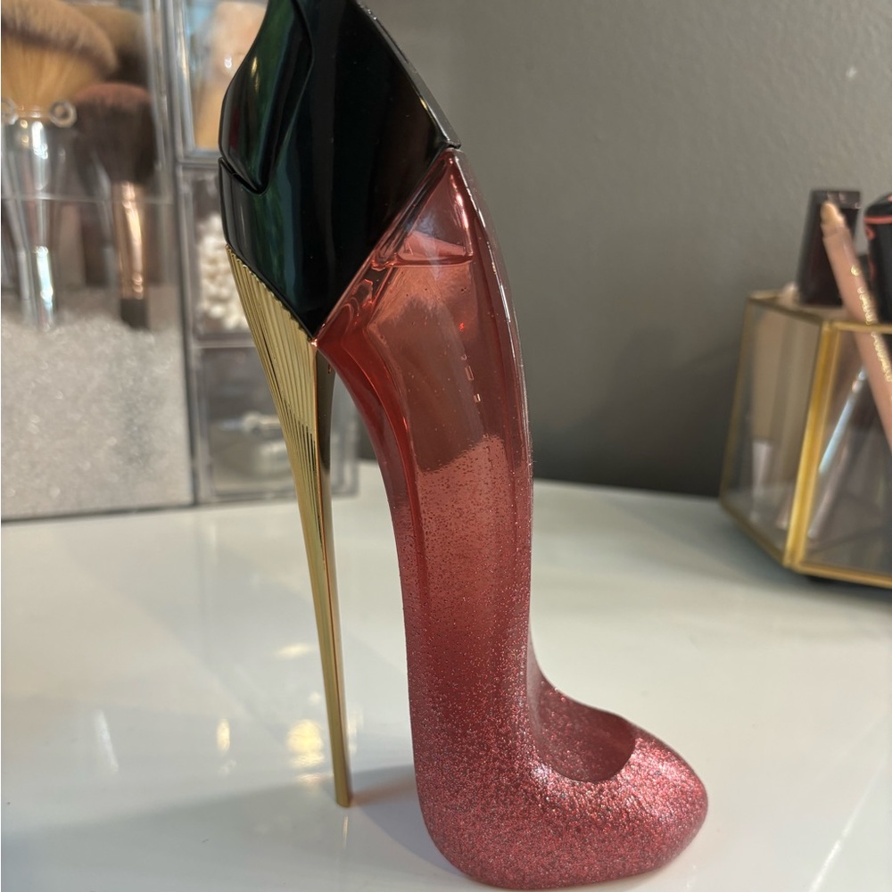 Carolina Herrera - Very Good Girl Glam 🩷